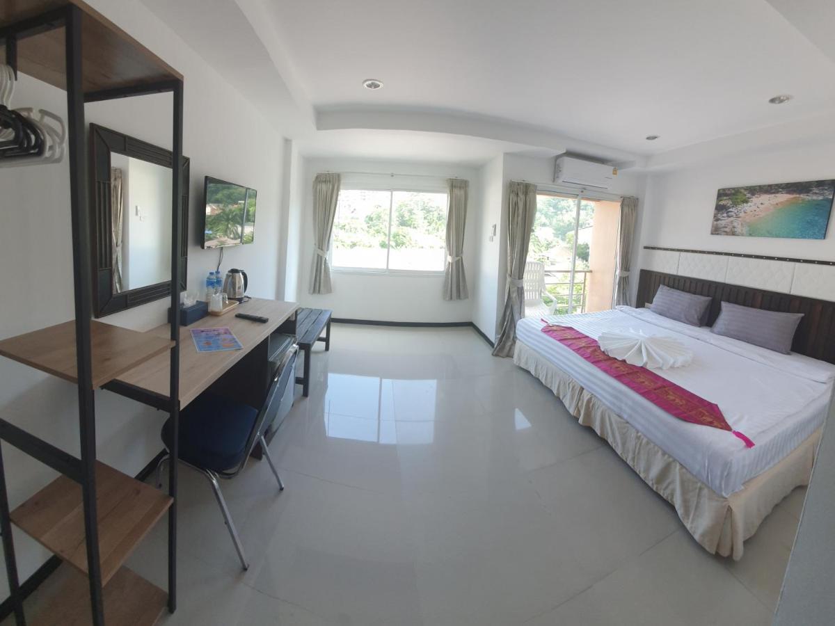 At Home Hotel Patong Exterior foto