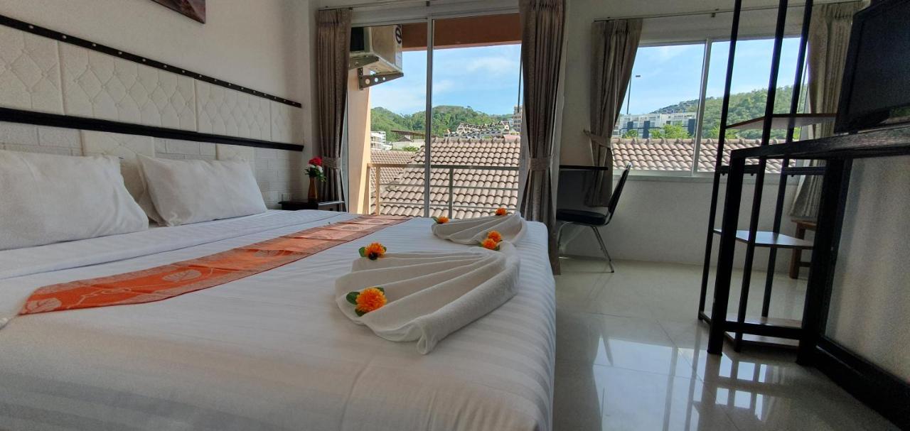 At Home Hotel Patong Exterior foto