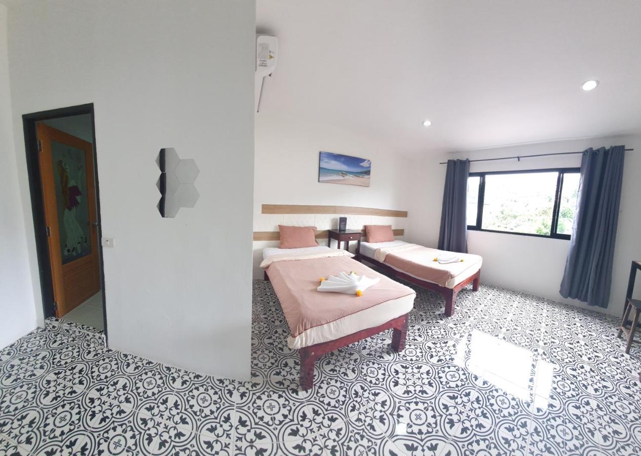 At Home Hotel Patong Exterior foto