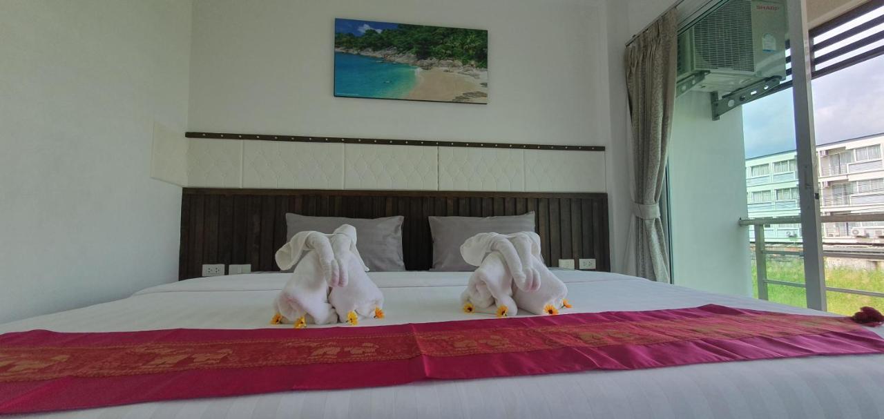 At Home Hotel Patong Exterior foto
