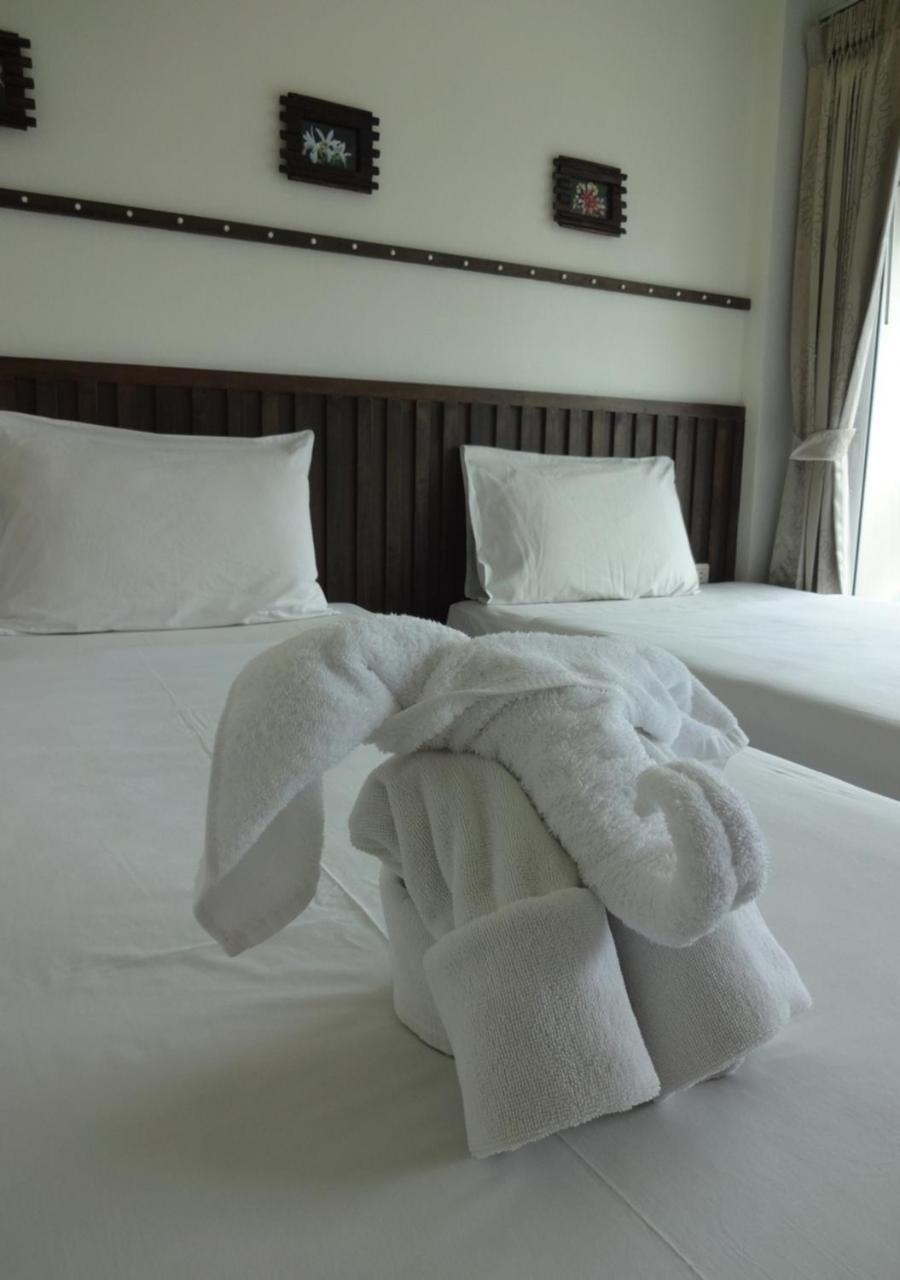 At Home Hotel Patong Exterior foto